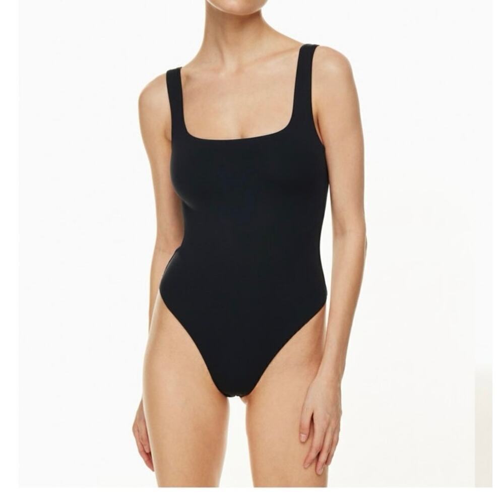 NWOT aritzia babton Contour Squareneck Bodysuit Sz s
